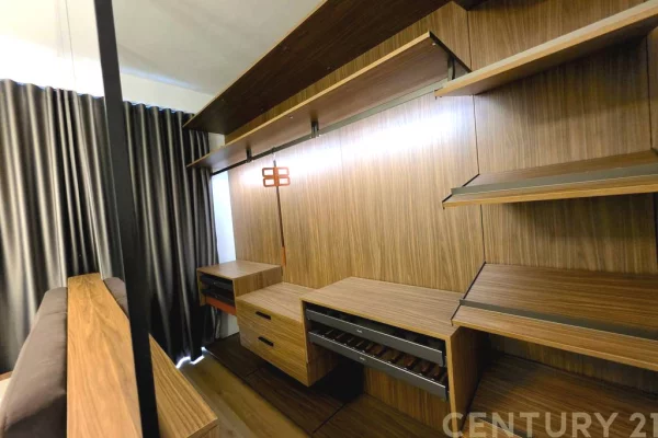 Shtepi me qera Vila Luksoze ne Tirane, 4+1, Mobilimi Bosh, pa mobiluar, Pagesa 1,500  Euro.