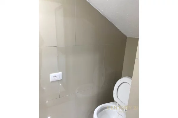 Ambient Komercial Per Shitje ne Vasil Shanto!