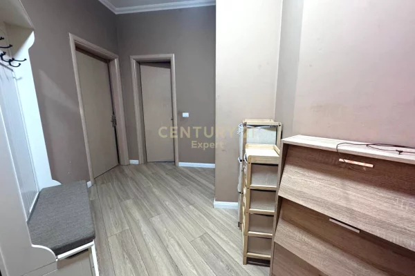 Shtepi me qera Apartament ne Tirane, 2+1, Mobilimi E mobiluar, Pagesa 850  Euro.