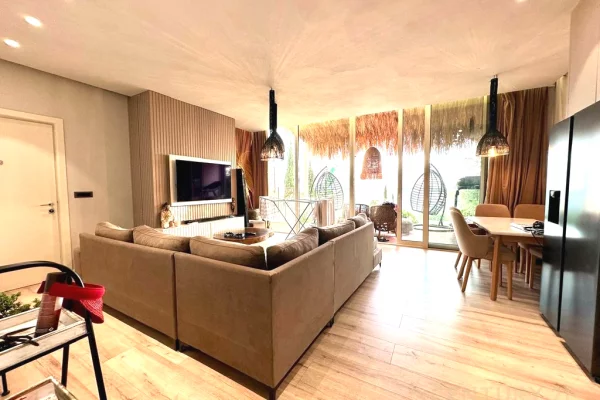 House for Sale 1+1 in Vlora - 530,000 Euro