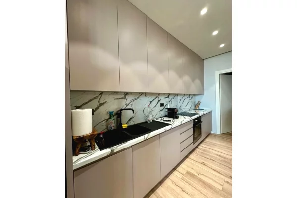 Shtepi ne shitje Apartament ne Vlore, 1+1, Mobilimi E mobiluar, Pagesa 530,000  Euro.