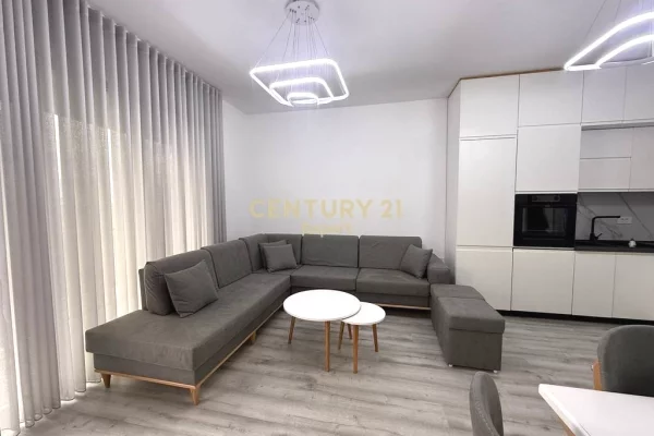 Shtepi me qera 2+1 ne Tirane - 800 Euro