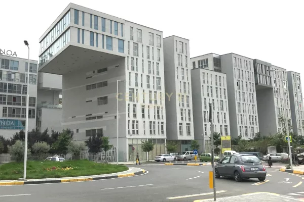 Apartament 2+1 me Qira te Kika 2, (bosh,i Përshtatshëm për Klinika), Komuna e Parisit