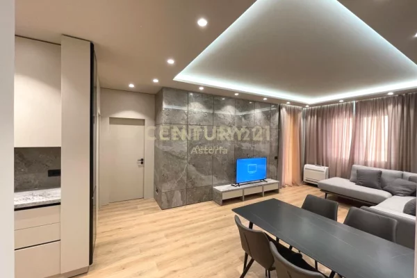 Shtepi me qera 2+1 ne Tirane - 800 Euro