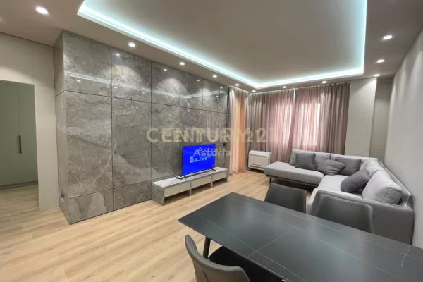 Shtepi me qera 2+1 ne Tirane - 800 Euro