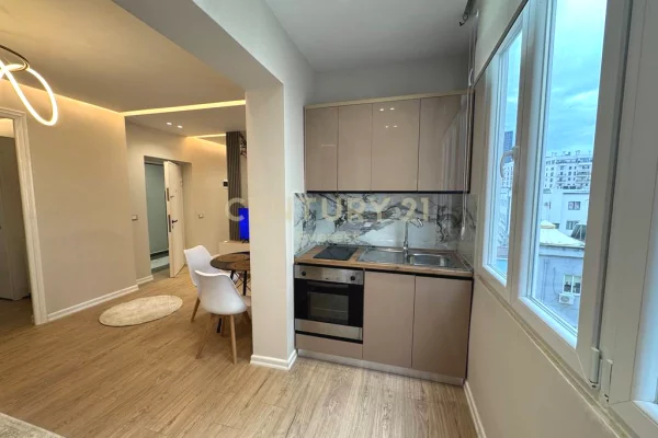 Shtepi ne shitje Apartament ne Tirane, 1+1, Mobilimi E mobiluar, Pagesa 125,000  Euro.
