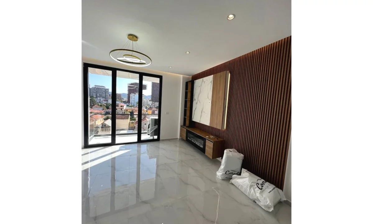 Shtepi ne shitje Apartament ne Tirane, 2+1, Mobilimi E mobiluar, Pagesa 470,000  Euro.