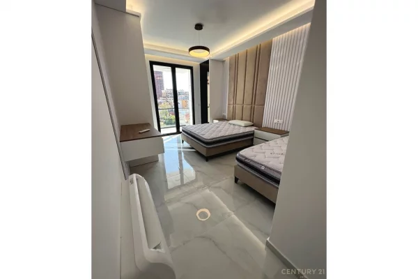 Shtepi ne shitje Apartament ne Tirane, 2+1, Mobilimi E mobiluar, Pagesa 470,000  Euro.