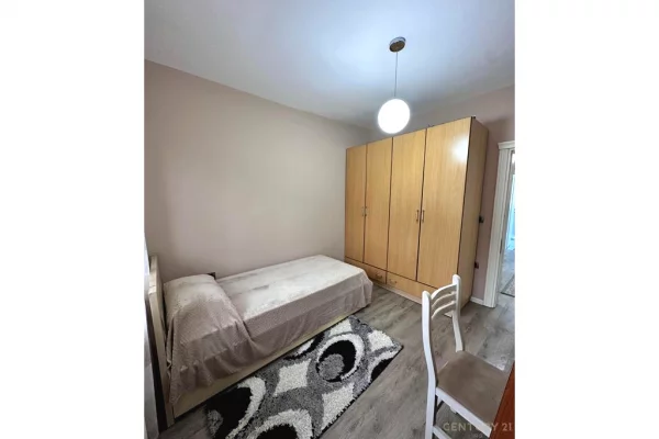 Shtepi me qera Apartament ne Tirane, 2+1, Mobilimi E mobiluar, Pagesa 65,000  Leke.