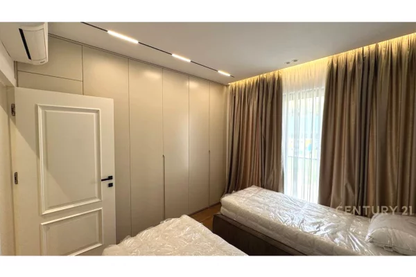 Shtepi me qera Duplex(shtepi me 2 kate) ne Tirane, 2+1, Mobilimi E mobiluar, Pagesa 1,500  Euro.