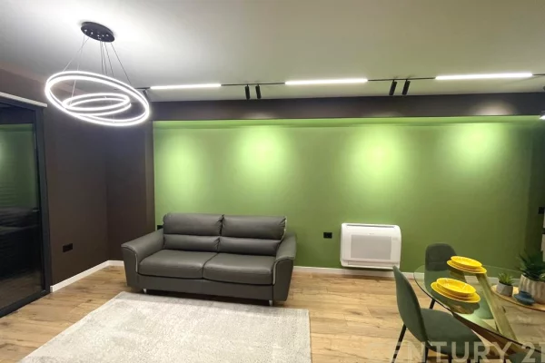 Shtepi me qera 2+1 ne Tirane - 1,500 Euro