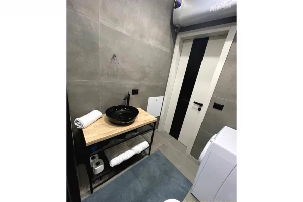 Shtepi me qera Apartament ne Tirane, 2+1, Mobilimi E mobiluar, Pagesa 1,500  Euro.