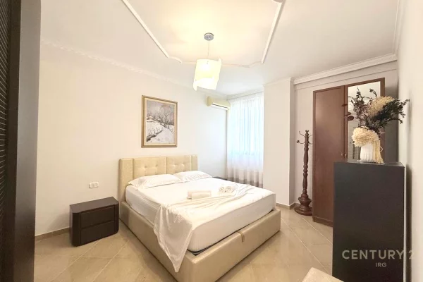 Shtepi me qera Apartament ne Tirane, 2+1, Mobilimi E mobiluar, Pagesa 830  Euro.