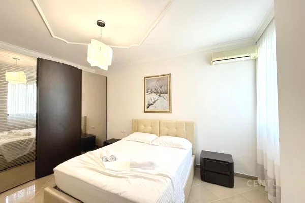 Shtepi me qera Apartament ne Tirane, 2+1, Mobilimi E mobiluar, Pagesa 830  Euro.