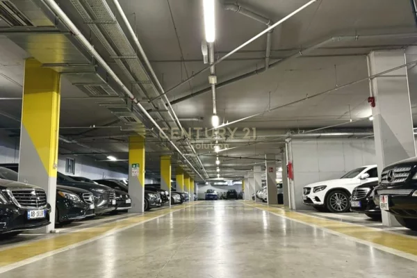 Ambient biznesi ne shitje 4+1 ne Tirane - 185,000 Euro