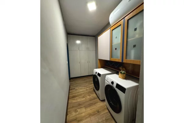 Shtepi me qera Apartament ne Tirane, 2+1, Mobilimi E mobiluar, Pagesa 750  Euro.