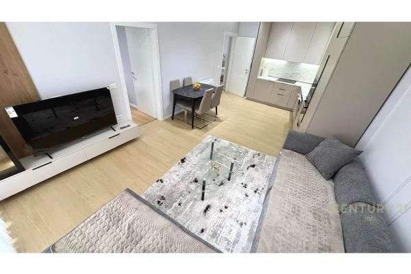 Shtepi me qera 2+1 ne Tirane - 900 Euro