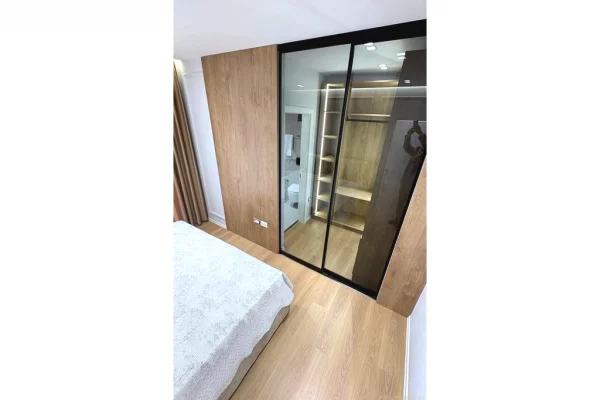 Shtepi me qera Apartament ne Tirane, 2+1, Mobilimi E mobiluar, Pagesa 900  Euro.