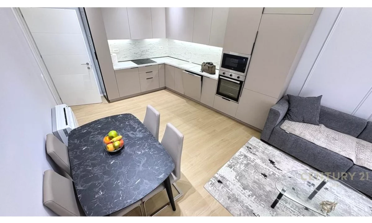 Shtepi me qera Apartament ne Tirane, 2+1, Mobilimi E mobiluar, Pagesa 900  Euro.