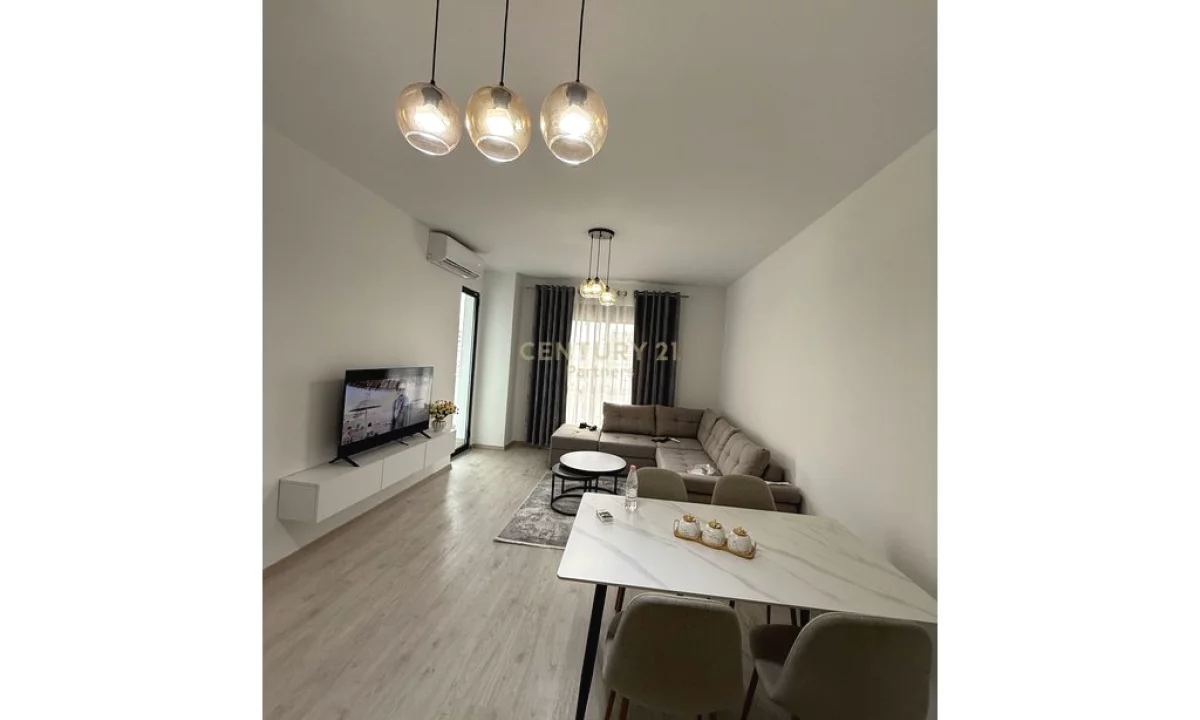 Shtepi me qera Apartament ne Tirane, 1+1, Mobilimi E mobiluar, Pagesa 450  Euro.
