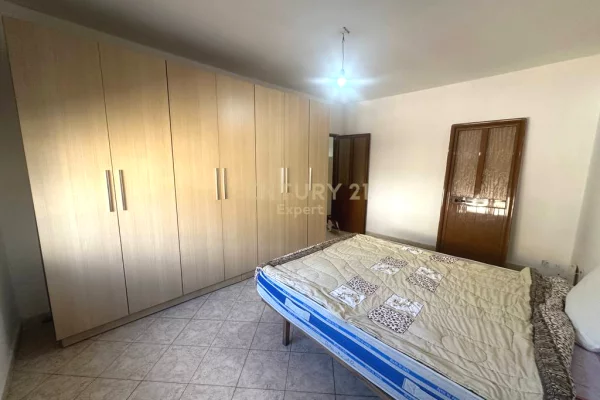 Apartment for sale in Tirana 1+1, Emty