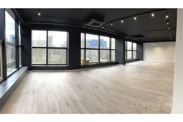 Ambient biznesi ne shitje 1+1 ne Tirane - 999,000 Euro