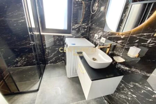 Shtepi me qera Apartament ne Tirane, 1+1, Mobilimi E mobiluar, Pagesa 650  Euro.