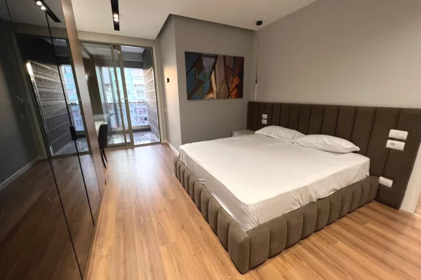 Shtepi me qera Apartament ne Tirane, 2+1, Mobilimi E mobiluar, Pagesa 2,000  Euro.
