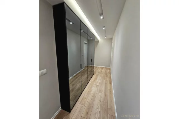 Shtepi ne shitje Duplex(shtepi me 2 kate) ne Tirane, 2+1, Mobilimi E mobiluar, Pagesa 546,000  Euro.