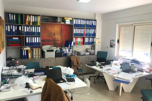 Business Property for Rent 3+1 in Tirana - 600 Euro