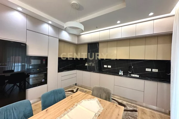 Shtepi me qera Apartament ne Tirane, 3+1, Mobilimi E mobiluar, Pagesa 1,800  Euro.