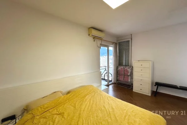 Shtepi ne shitje Apartament ne Tirane, 2+1, Mobilimi E mobiluar, Pagesa 218,000  Euro.