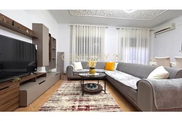 Shtepi me qera Apartament ne Tirane, 2+1, Mobilimi E mobiluar, Pagesa 650  Euro.