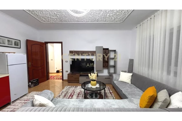 Shtepi me qera Apartament ne Tirane, 2+1, Mobilimi E mobiluar, Pagesa 650  Euro.