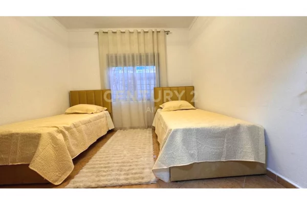 Shtepi me qera Apartament ne Tirane, 2+1, Mobilimi E mobiluar, Pagesa 650  Euro.