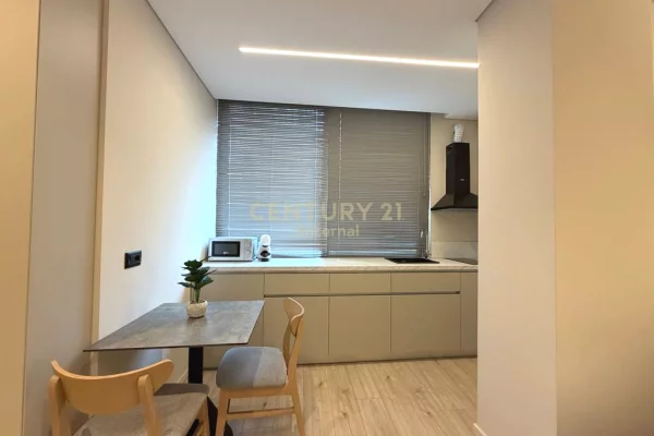 Shtepi ne shitje Apartament ne Tirane, 3+1, Mobilimi E mobiluar, Pagesa 400,000  Euro.