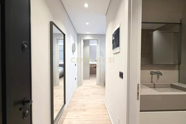 Shtepi ne shitje Apartament ne Tirane, 3+1, Mobilimi E mobiluar, Pagesa 400,000  Euro.