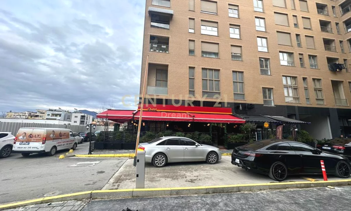 Shitet Ambient Komercial Bar–Kafe & Tabakino | Biznes i Konsoliduar