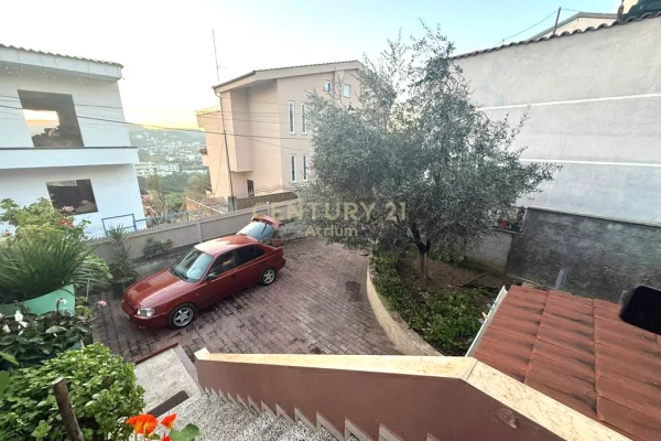 Luxury villas for rent in Tirana 2+1, Furnished