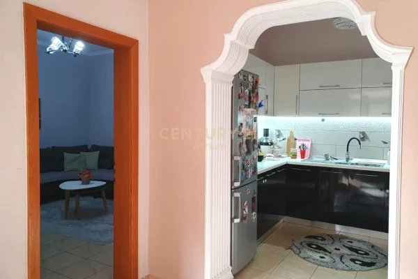 Private house for rent in Tirana 2+1, Furnished