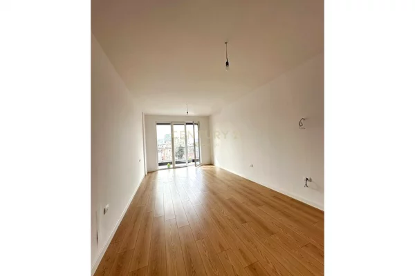 House for Rent 2+1 in Tirana - 59,000 Leke