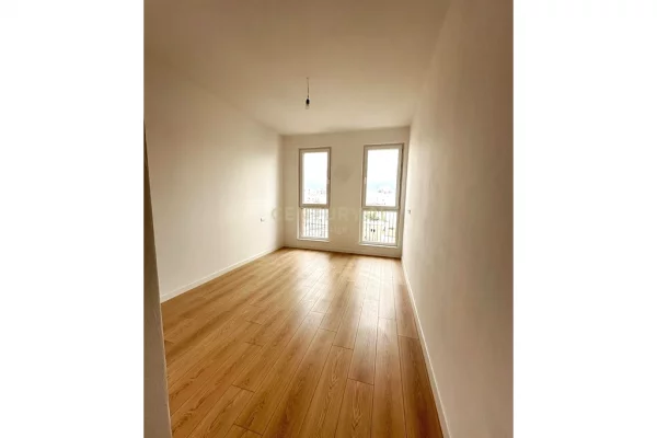 Apartment for rent in Tirana 2+1, Emty