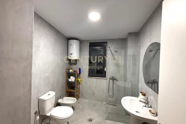 Shtepi me qera Apartament ne Tirane, 1+1, Mobilimi E mobiluar, Pagesa 800  Euro.