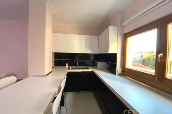 Shtepi me qera Apartament ne Tirane, 1+1, Mobilimi E mobiluar, Pagesa 550  Euro.