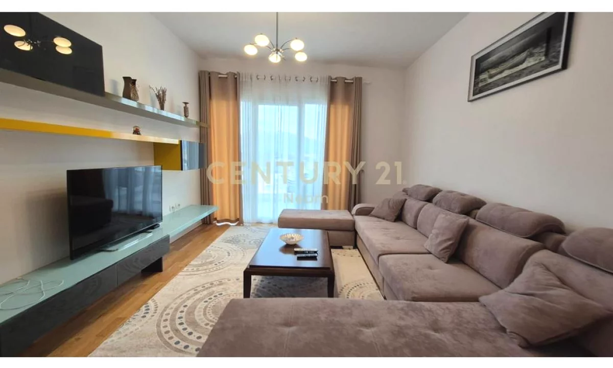 Shtepi me qera Apartament ne Tirane, 2+1, Mobilimi E mobiluar, Pagesa 1,000  Euro.