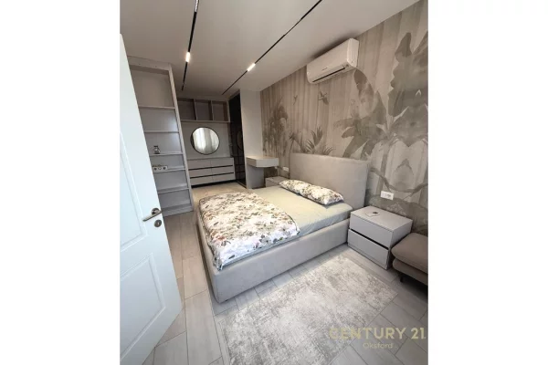 Shtepi ne shitje Apartament ne Tirane, 1+1, Mobilimi E mobiluar, Pagesa 200,000  Euro.