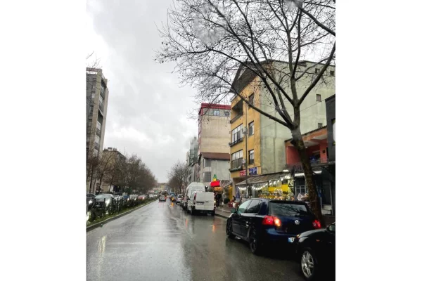 Ambient biznesi ne shitje 1+1 ne Tirane - 1,300,000 Euro