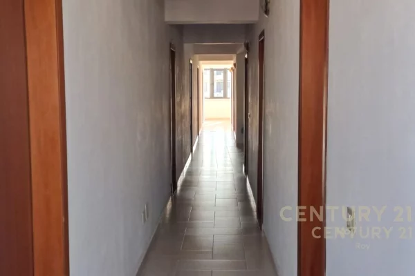 SHITET HOTEL ME 31 DHOMA NE GOLEM!