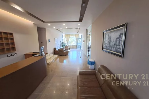 SHITET HOTEL ME 31 DHOMA NE GOLEM!