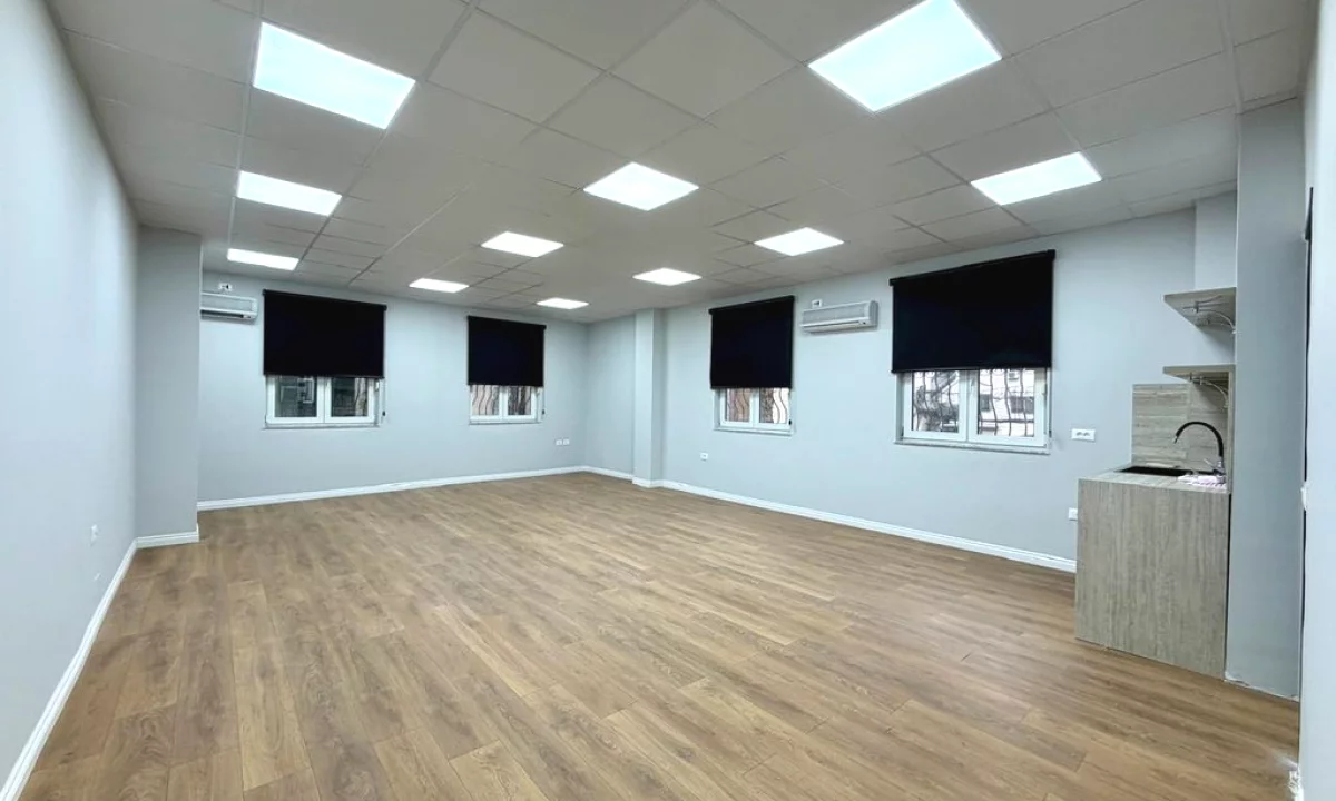 PERBALLE TOPTANIT, ZYRE OPEN SPACE PER QIRA!